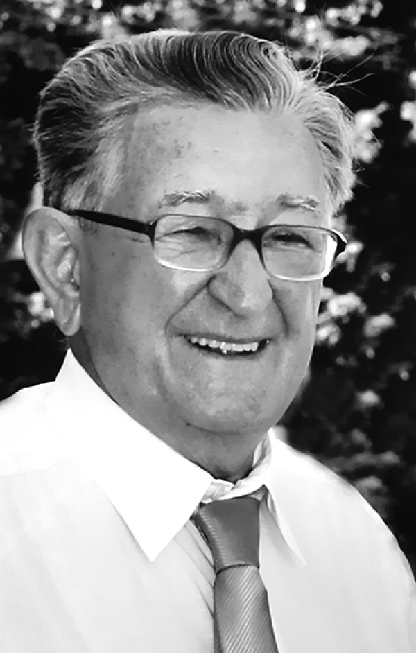 BRONEK KUCZERA 