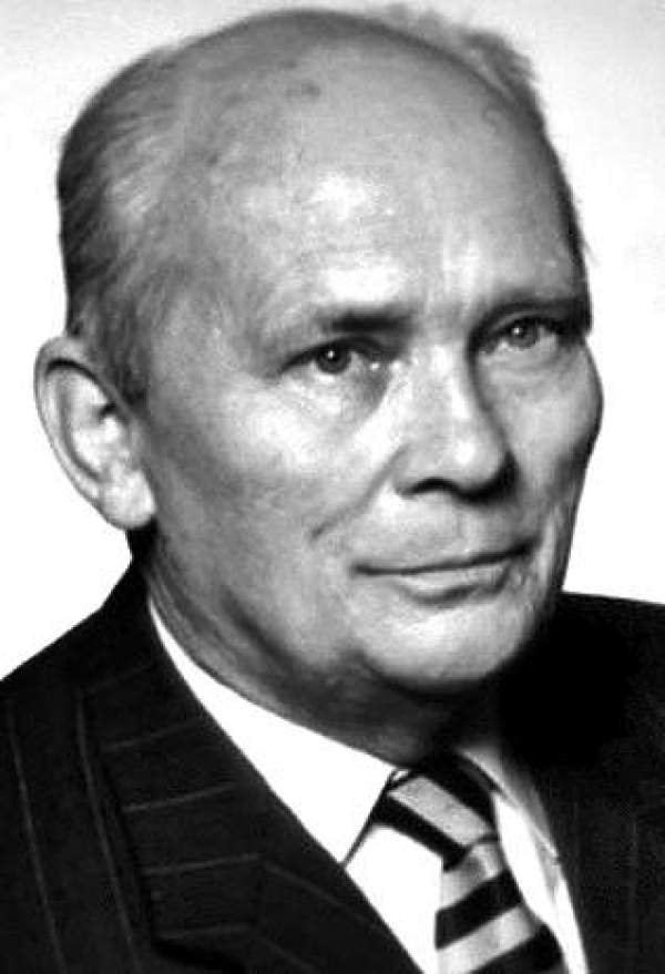 TADEUSZ KONIECZNY