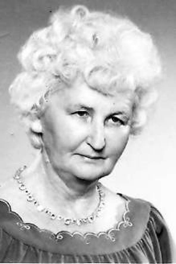 ANNA MACOSZKOWA