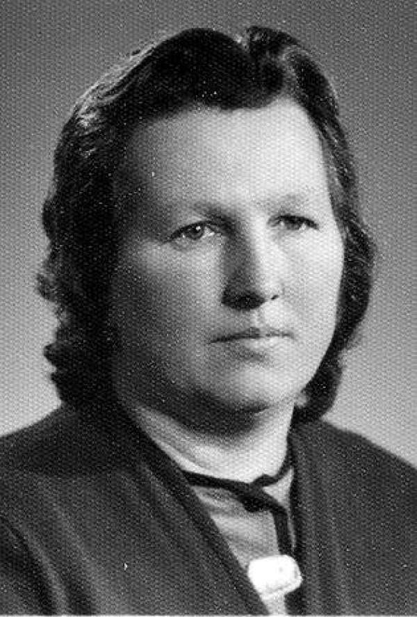 ANNA POSTUWKOWA