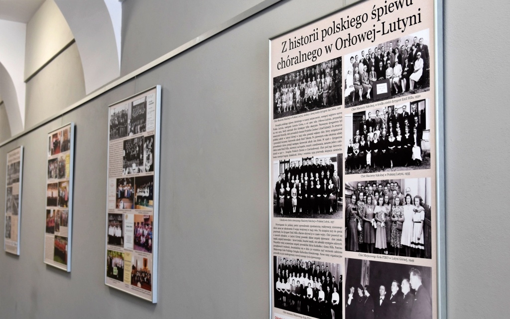 Img W siedzibie ZG PZKO w Czeskim Cieszynie można do 2 czerwca zwiedzać wystawy o historii polskiego ruchu chóralnego i tanecznego w Orłowej-Lutyni. Fot. BEATA SCHÖNWALD