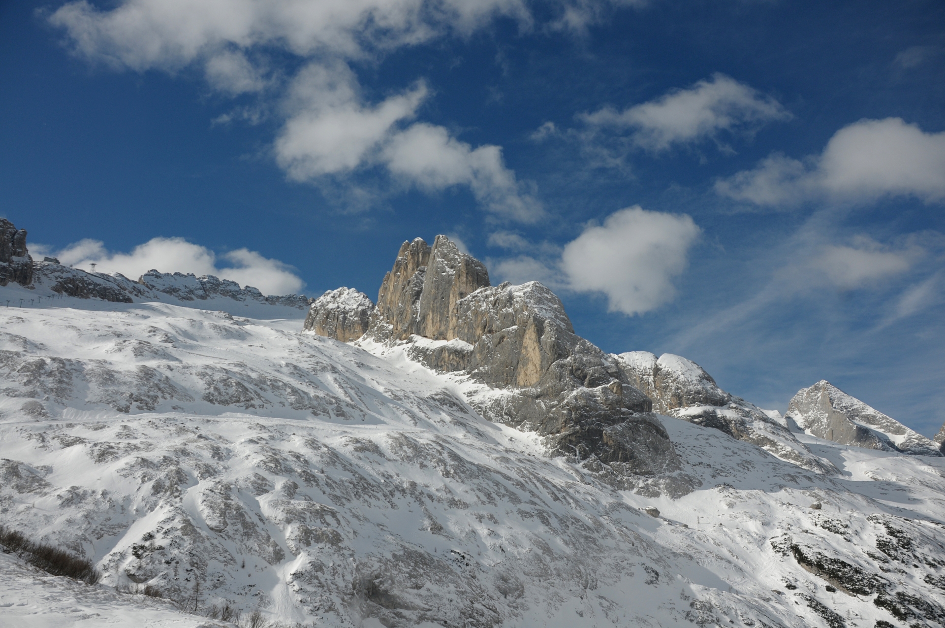 Img Marmolada w Dolomitach, gdzie w poniedziałek na wysokości ponad 3 tysięcy metrów było 18 stopni. Fot. ARC