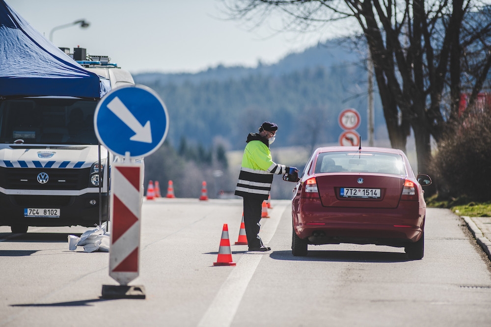 Image Czechy wprowadzają kontrole graniczne ze Słowacją