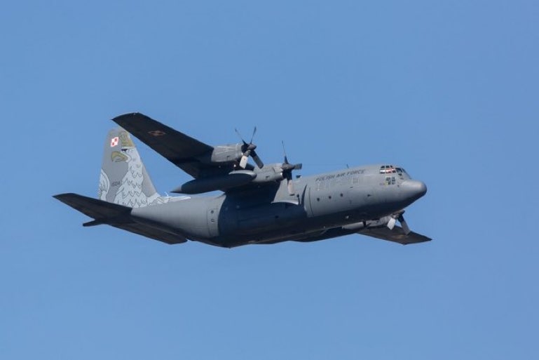 Img Polacy pozostający w Izraelu zostaną ewakuowani samolotami transportowymi C-130 Hercules. Fot. Twitter.com/mblaszczak