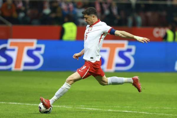 Image Lewandowski: musimy sobie bardziej pomagać na boisku. Polska-Litwa 1:0