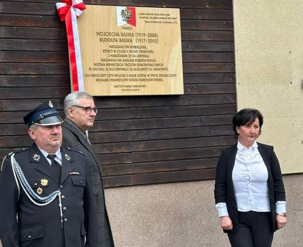 Image Sprawiedliwi mają swoją tablicę 