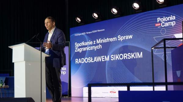 Image Minister Sikorski do młodych na Polonia Camp 2025: Polska to spółka akcyjna, w której każdy ma udziały