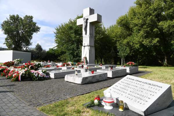 Image W Polsce dziś nowe święto państwowe. To Narodowy Dzień Pamięci o Polakach – Ofiarach Ludobójstwa na Wołyniu