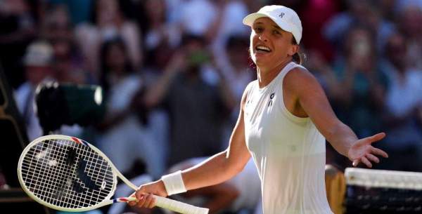 Image Iga świątek wygrała Wimbledon!