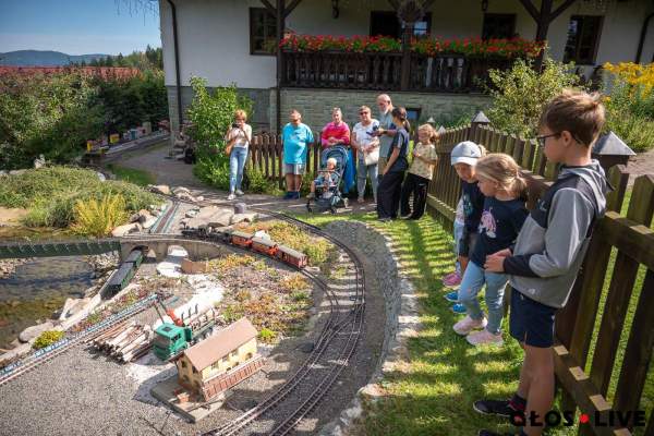 Image Łomna Dolna: Zakręcony na punkcie kolei