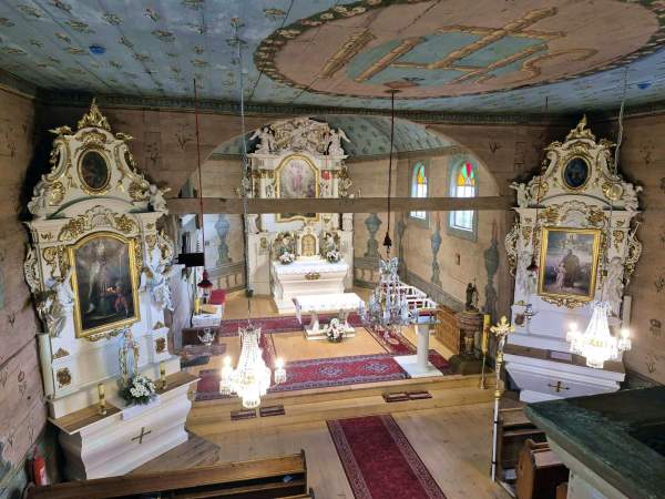 Image Marklowice Dolne: kościółek coraz piękniejszy