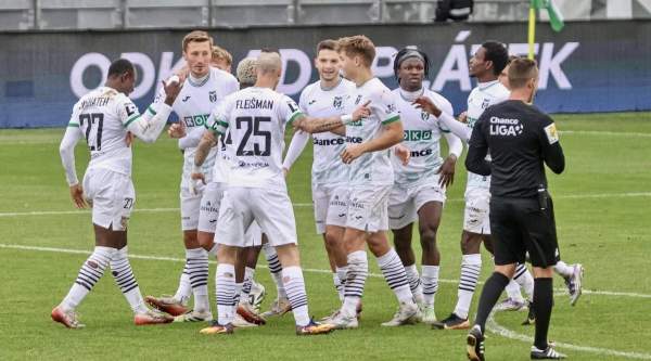 Image Chance Liga: 1:1 w meczu Karwiny z Ołomuńcem. Remisowy debiut Marka Jarolíma nad Olzą 