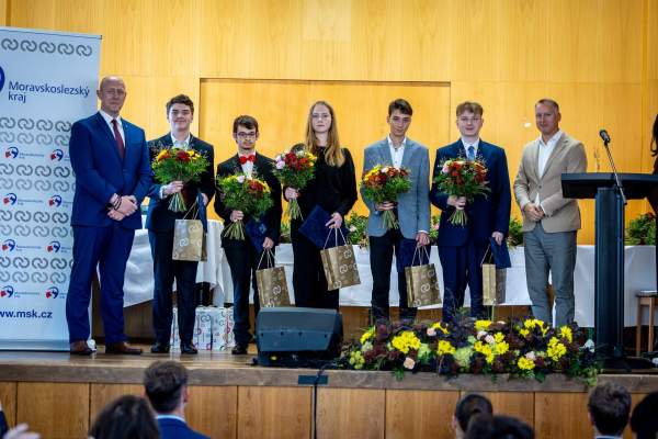 Image Marek Sabela laureatem prestiżowej nagrody. Duży sukces Polskiego Gimnazjum