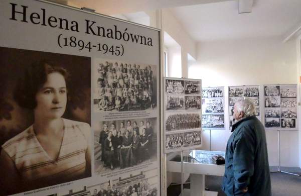 Image Wyjątkowa przedszkolanka z Łazów. Zobaczcie koniecznie wystawę o Helenie Knabównie