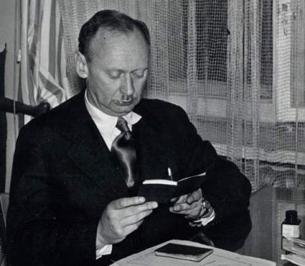 Image Pre-teksty i Kon-teksty Łęckiego: Woda po Kisielu