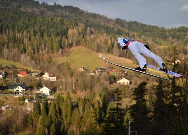 Image PŚ w Wiśle: Najlepszy występ biało-czerwonych w sezonie. Tomasiak piąty, Żyła siódmy