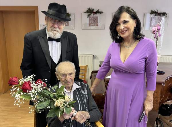 Image Ropica: Stulatek naprawiał dźwigi i był strażakiem 