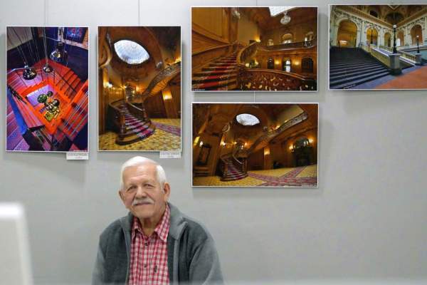 Image Orłowa: Po schodach do zdjęcia. Wystawa prac Romana Dzika