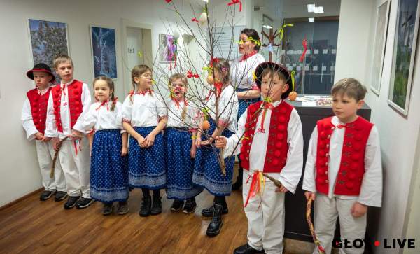 Image Mosty k. Jabłonkowa/Łomna Dolna: Idziemy z goiczkiem