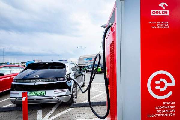 Image ORLEN uruchomił pierwsze huby szybkiego ładowania w Czechach