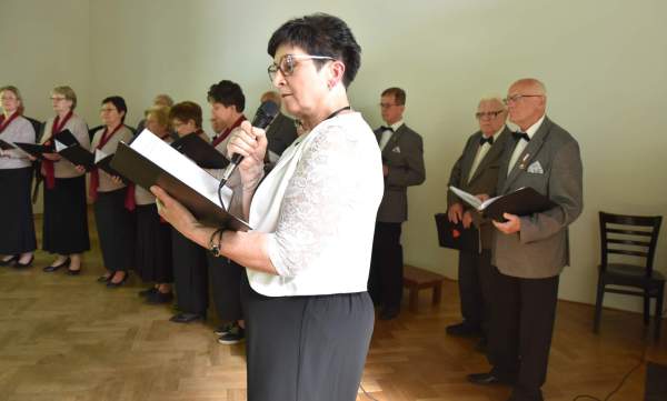 Image Karwina: Na majowym koncercie położył się cień