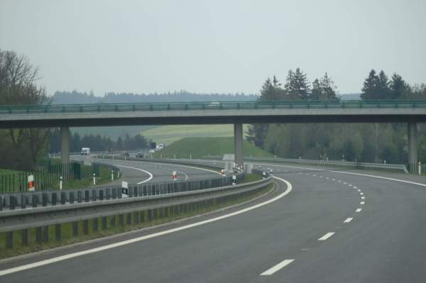 Image Media: do końca roku na części autostrady D3 będzie można jeździć z prędkością do 150 km/h