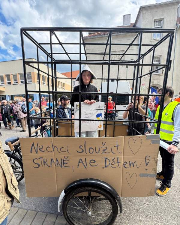 Image Tysiące osób protestowały w stolicach regionów w obronie mediów publicznych