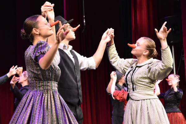Image Mozaika Folkloru: tradycja regionów buduje tożsamość