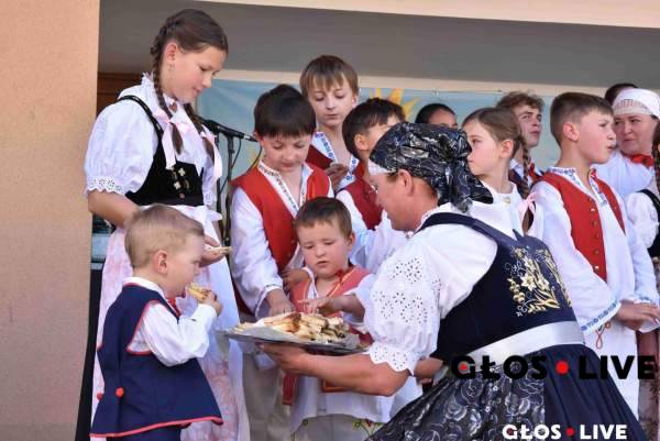 Image Trzanowice: tu dożynkowe świętowanie poprzedza praca w polu